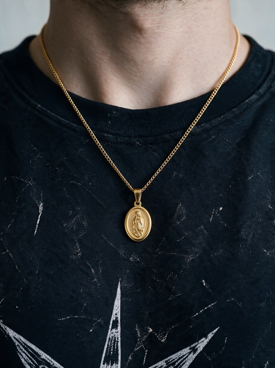 Gold Holy Mary Praying Medallion