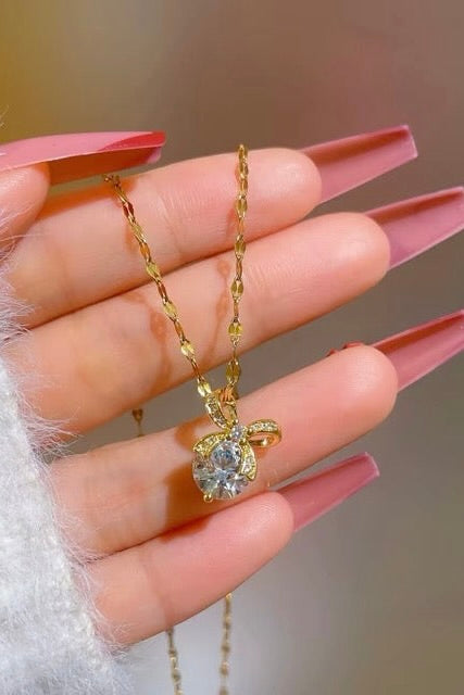 Bow halo pendant - Coda Jewelry