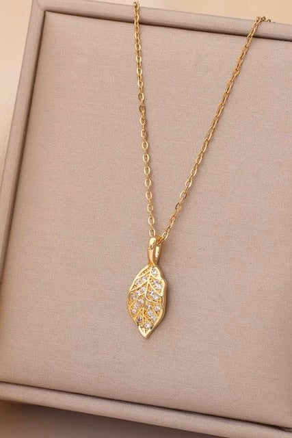 Leaf pendant - Coda Jewelry