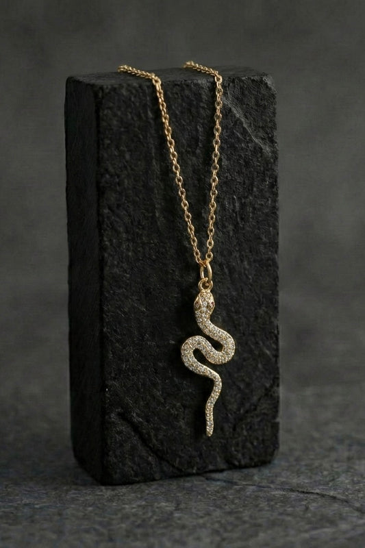 Snake stone pendant - Coda Jewelry