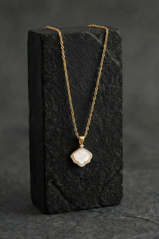 Clamp stone pendant - Coda Jewelry