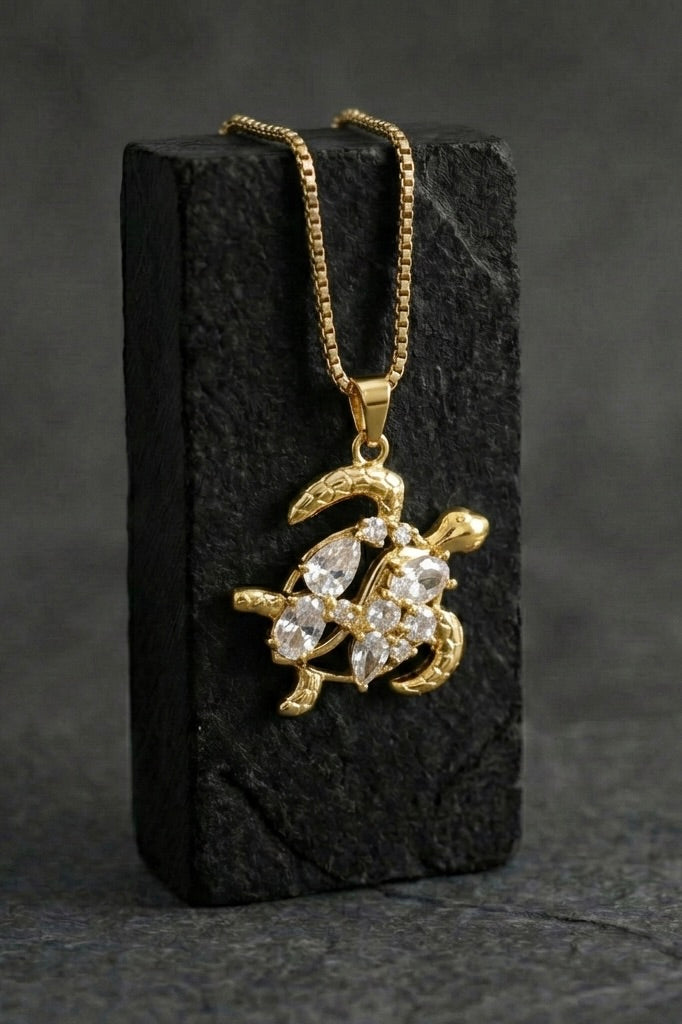 Turtle stone pendant - Coda Jewelry