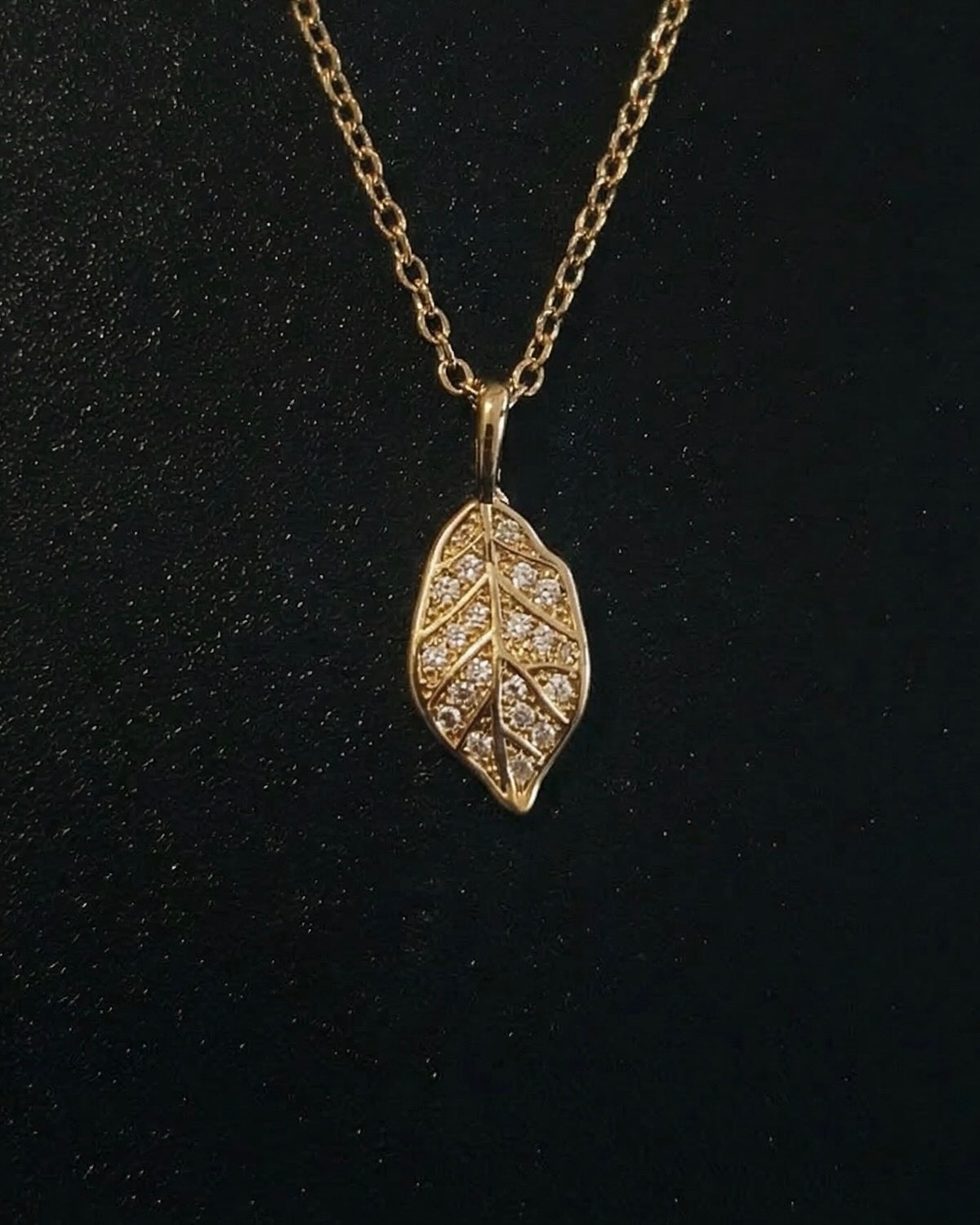 Leaf pendant - Coda Jewelry